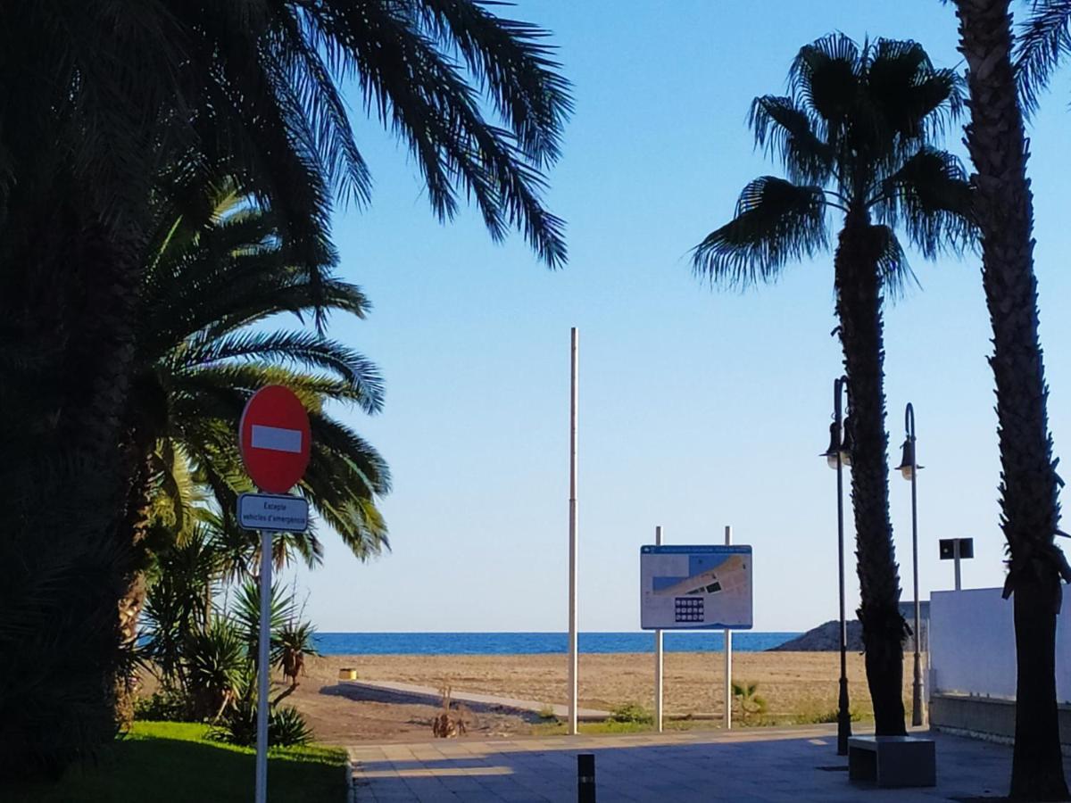 Encantador Apartamento Frente A La Playa De Bara Roda de Bará Extérieur photo
